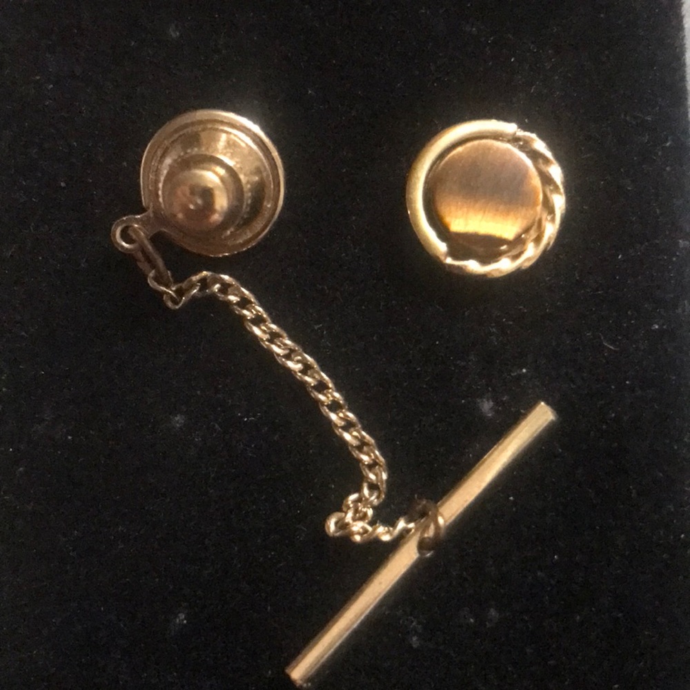 Genuine TIGEREYE tie tack